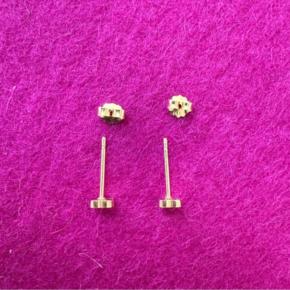Studs - Picture 4 of 5